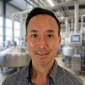 tobias lee headshot